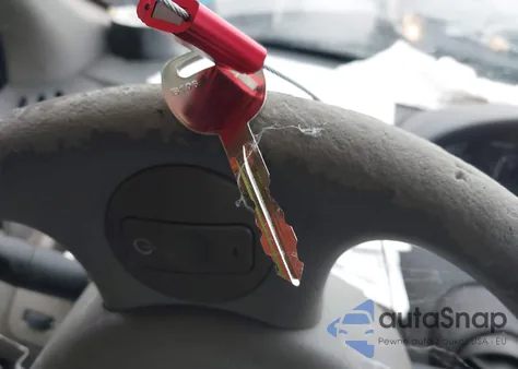 2003 Saturn Ion 2 из США, поврежденный, VIN 1G8AJ52F23Z183427